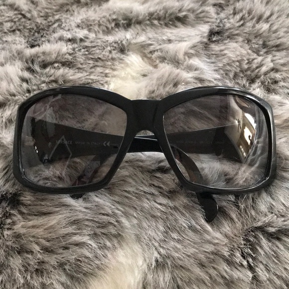 100% AUTHENTIC WOMEN’S VERSACE SUNGLASSES